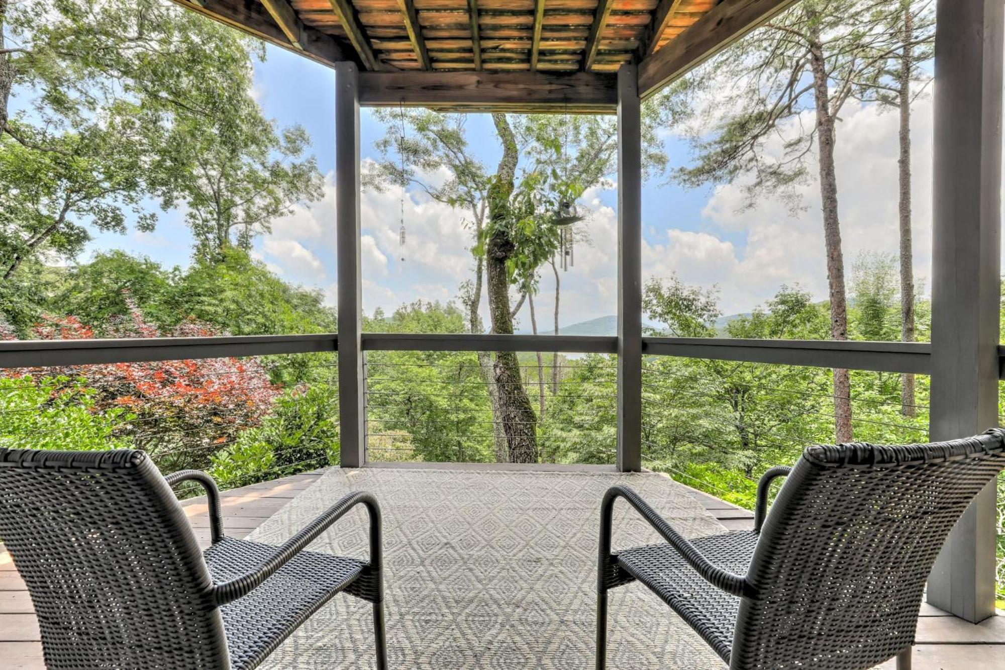 Falken Haus - Relax In Seclusion With Panoramic Lake Views Jasper Exterior foto