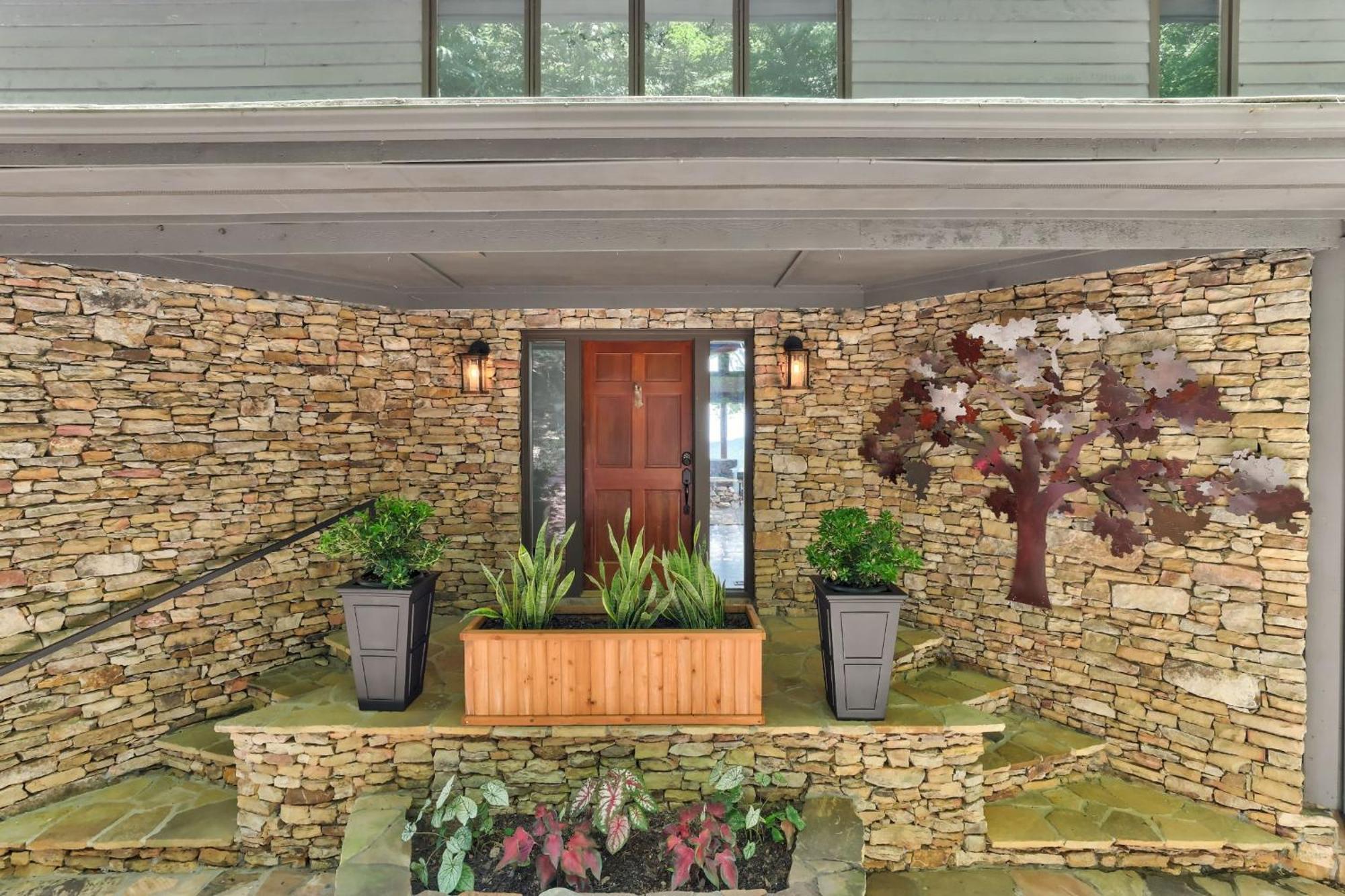 Falken Haus - Relax In Seclusion With Panoramic Lake Views Jasper Exterior foto